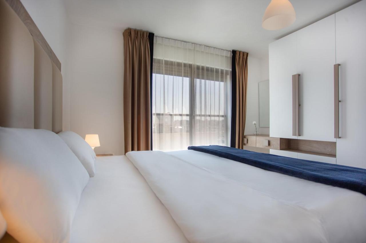 Triple A Hotel Suites 安曼 外观 照片