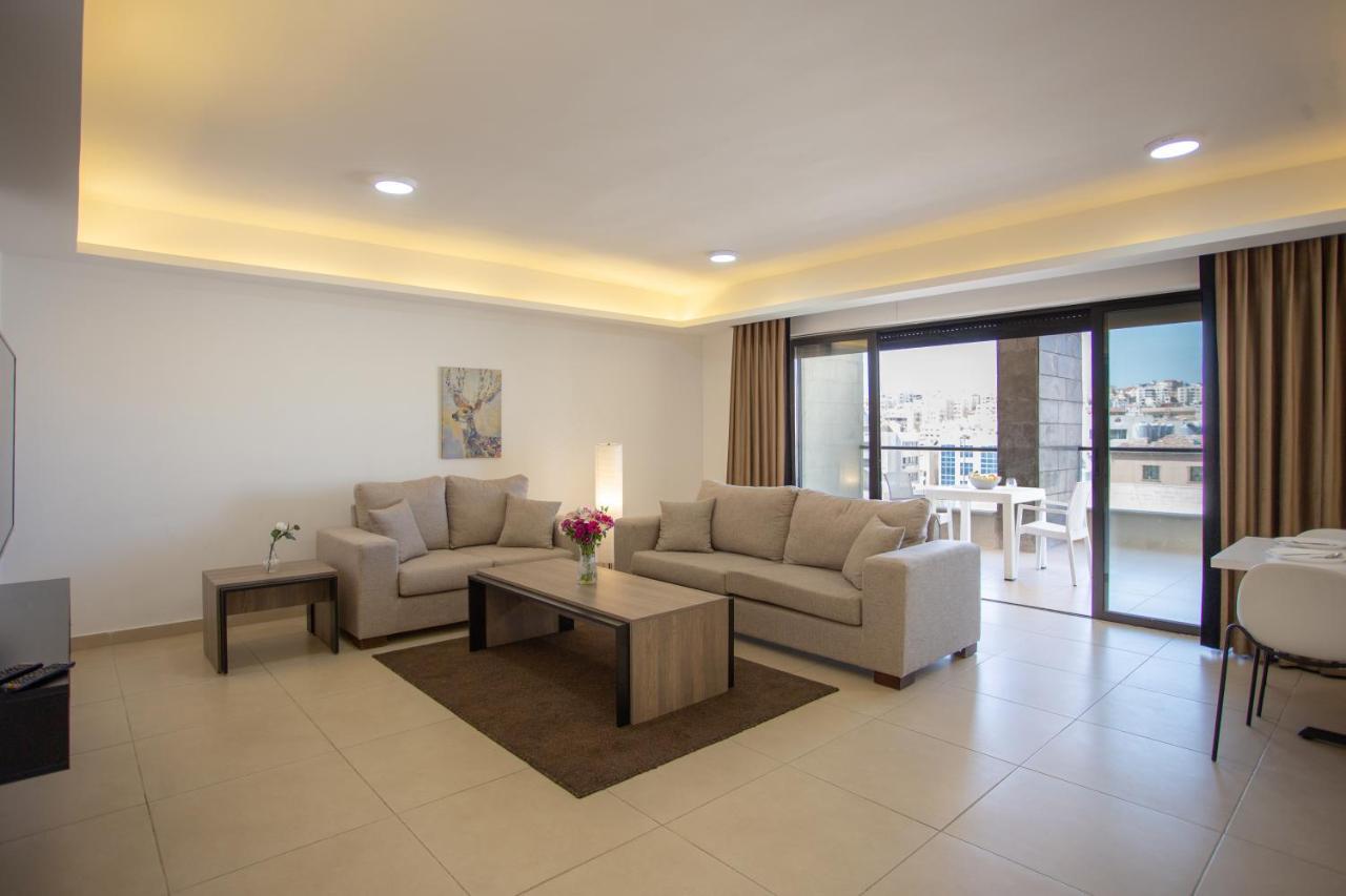 Triple A Hotel Suites 安曼 外观 照片