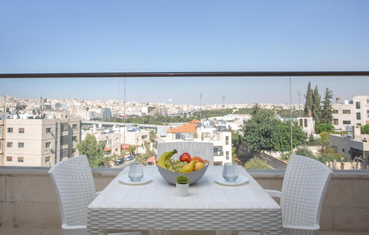 Triple A Hotel Suites 安曼 外观 照片