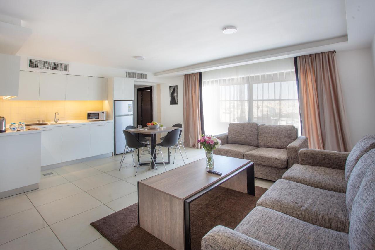 Triple A Hotel Suites 安曼 外观 照片