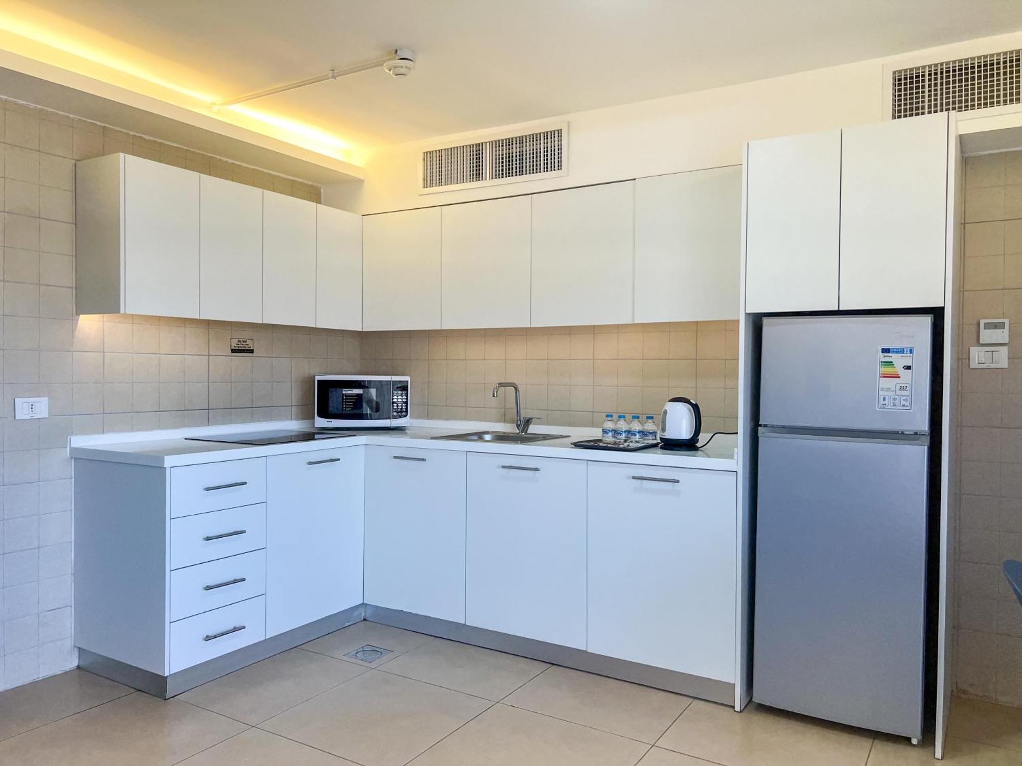 Triple A Hotel Suites 安曼 外观 照片